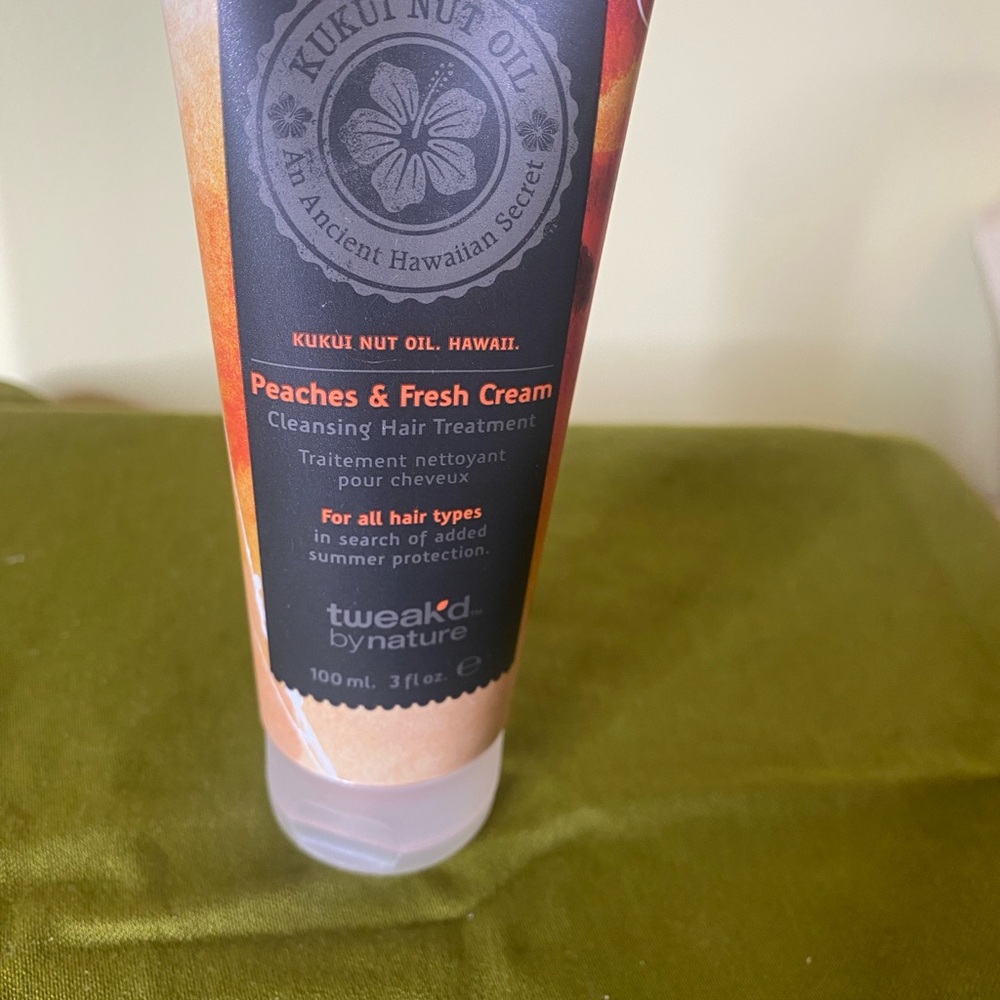 Peaches & Fresh Cream Body Wash New sealed